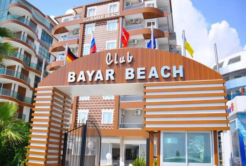 grand bayar beach_shabavizparvaz_03.jpg
